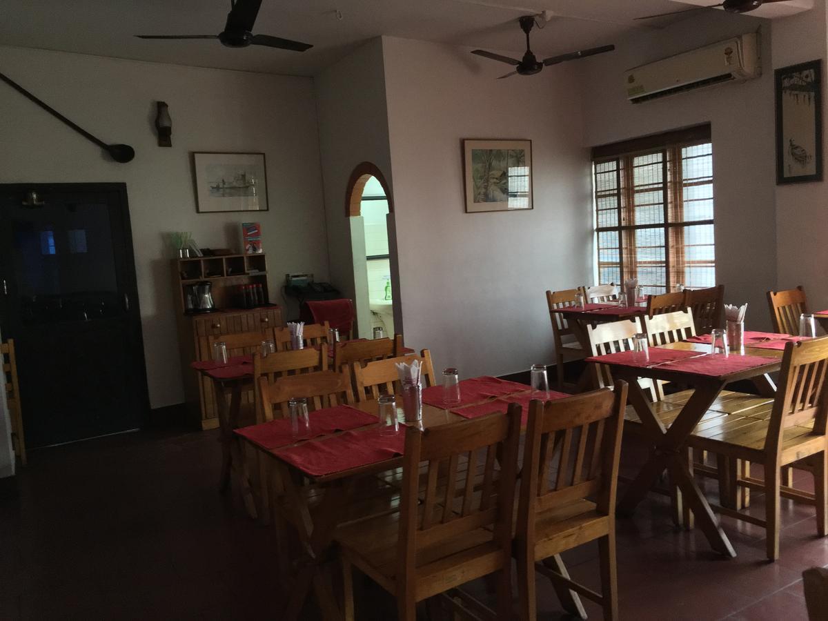 Homestead Hotel กัตตะยัม ภายนอก รูปภาพ